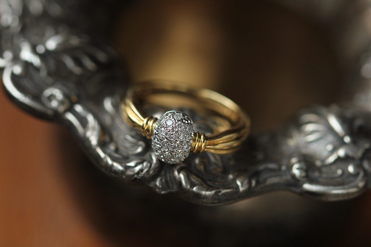 vintage diamond engagement ring, gold band, jewelry